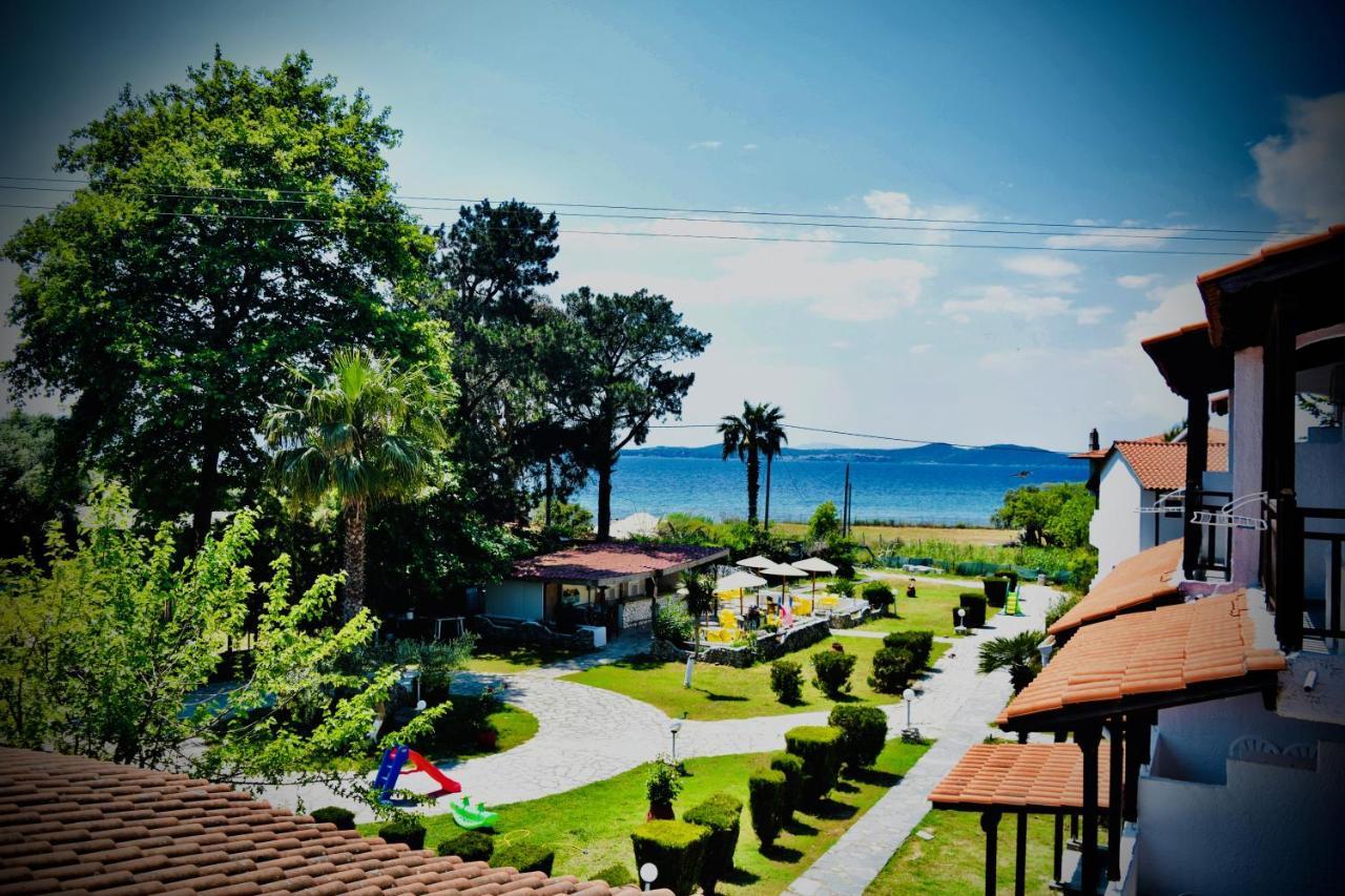 Hotel Kari Ouranoupoli Ngoại thất bức ảnh