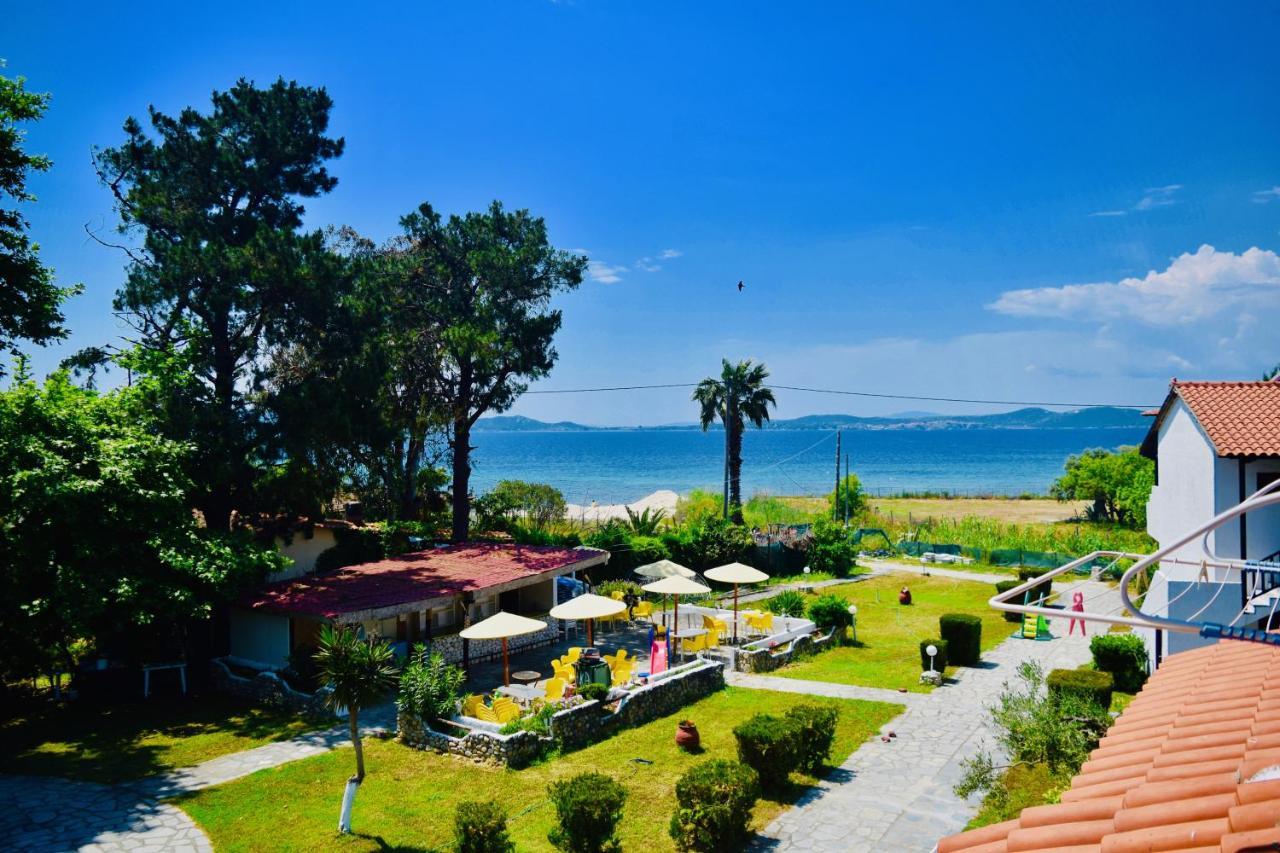 Hotel Kari Ouranoupoli Ngoại thất bức ảnh